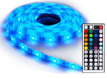 Das LED-band ist wasserfest und kostet 17,99 Euro (Bild: Ebay)