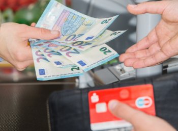 Aldi-Süd: Geld abheben beim Discounter ab sofort möglich