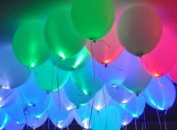 Exklusiv: Zwölf LED-Luftballons für 9,99 Euro frei Haus